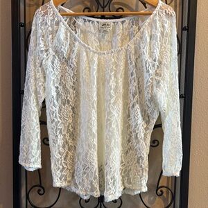 Ariat Lace Long Sleeve Blouse Ivory Cream Off-White Layering Top Shirt Medium
